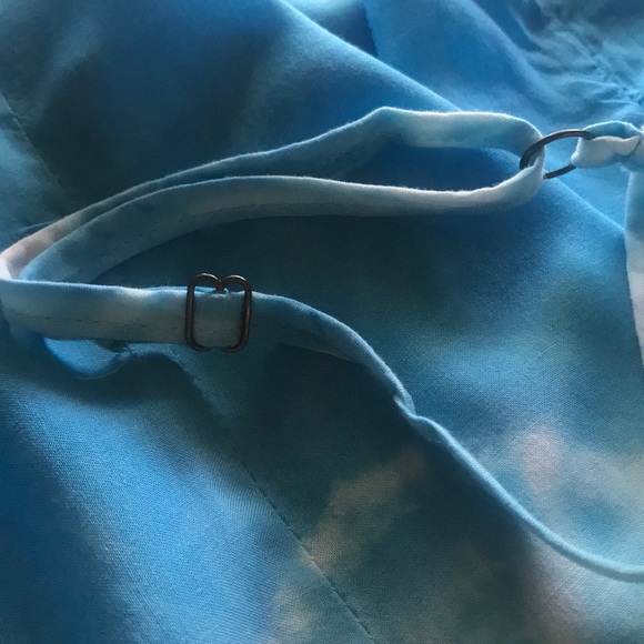 River + Sky  Cold Shoulder Top - Picture 5 of 6